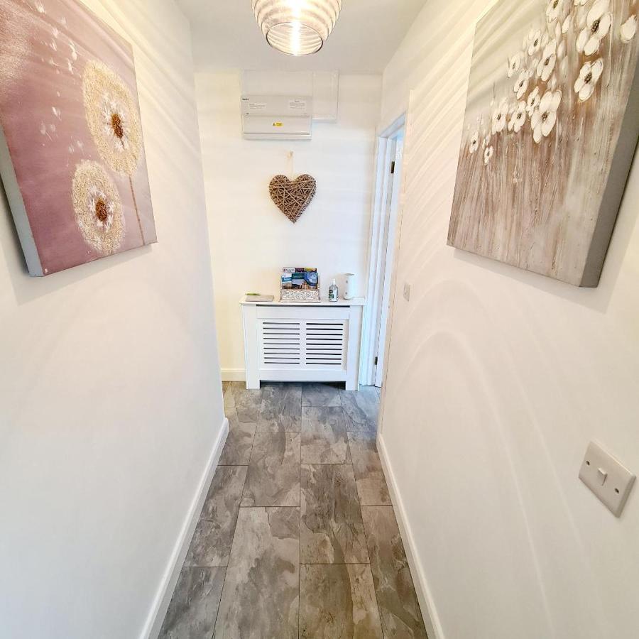 Beautiful 2 Bedroom Annexe In Popular Town Location Narberth Eksteriør billede