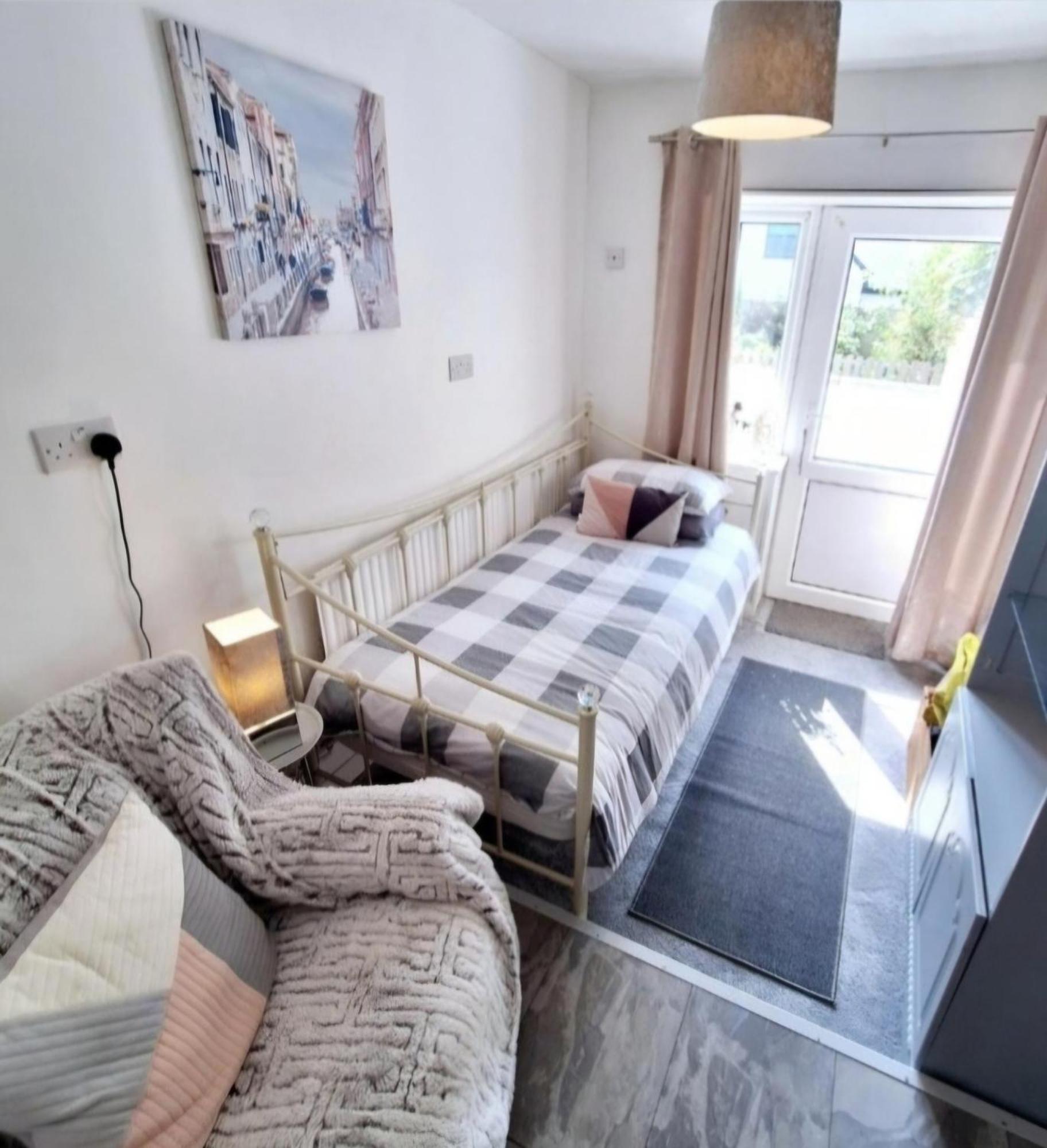 Beautiful 2 Bedroom Annexe In Popular Town Location Narberth Eksteriør billede